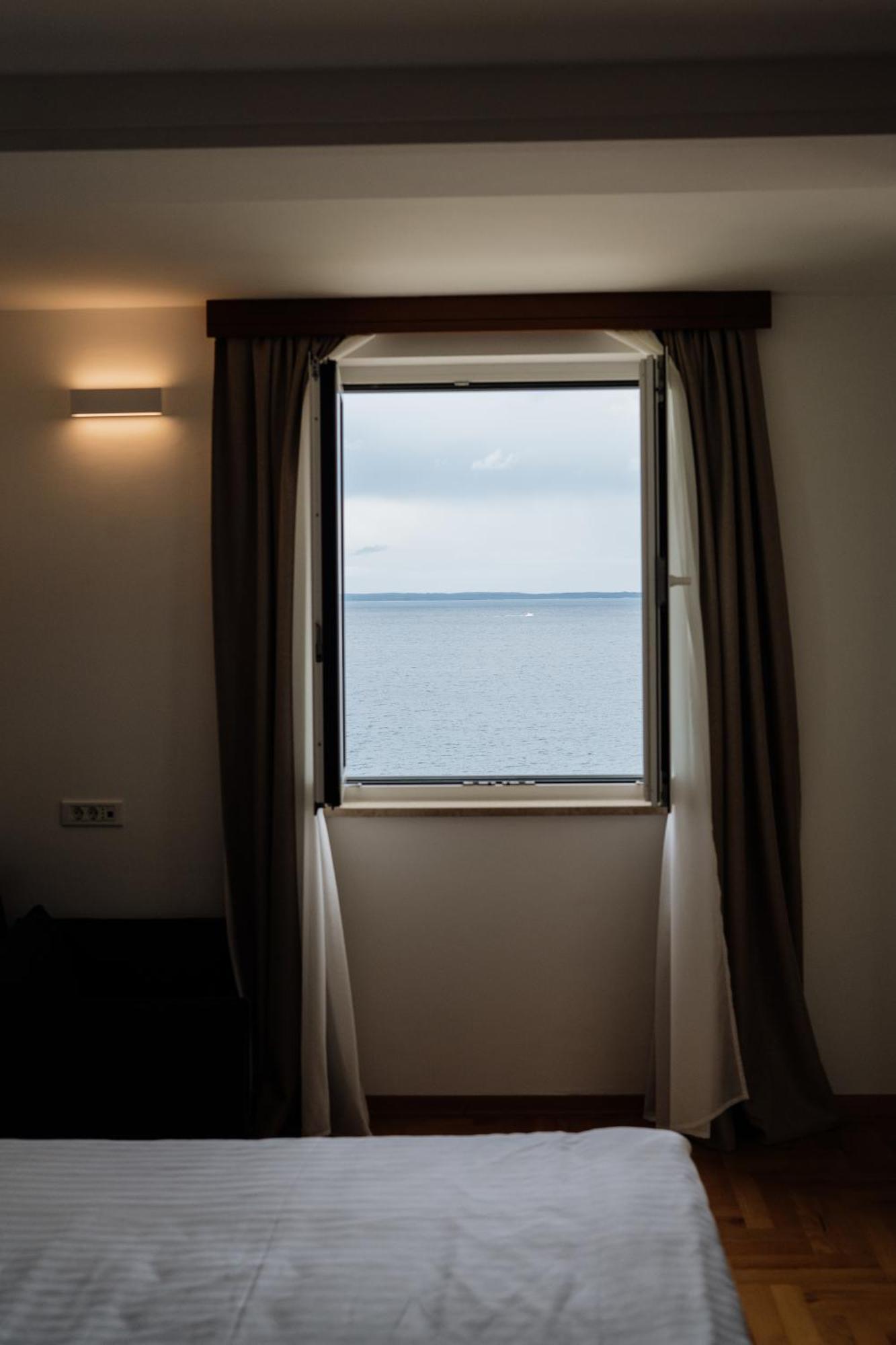 Apartmaji Punta Lejlighed Veli Lošinj Eksteriør billede